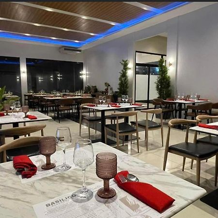 Luisita Central Park Hotel Tarlac City Eksteriør billede