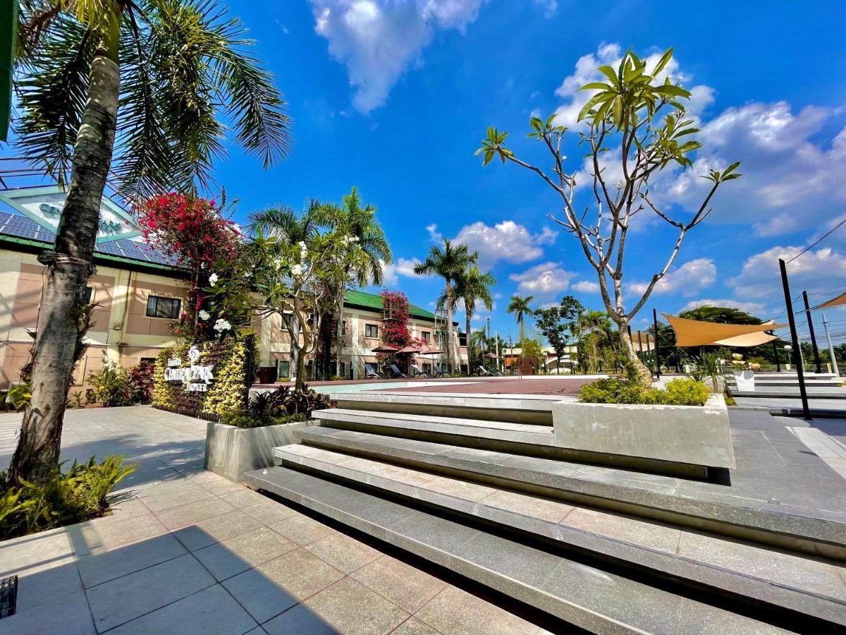 Luisita Central Park Hotel Tarlac City Eksteriør billede