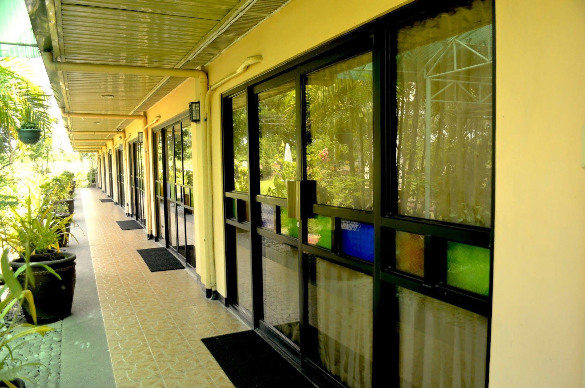 Luisita Central Park Hotel Tarlac City Eksteriør billede