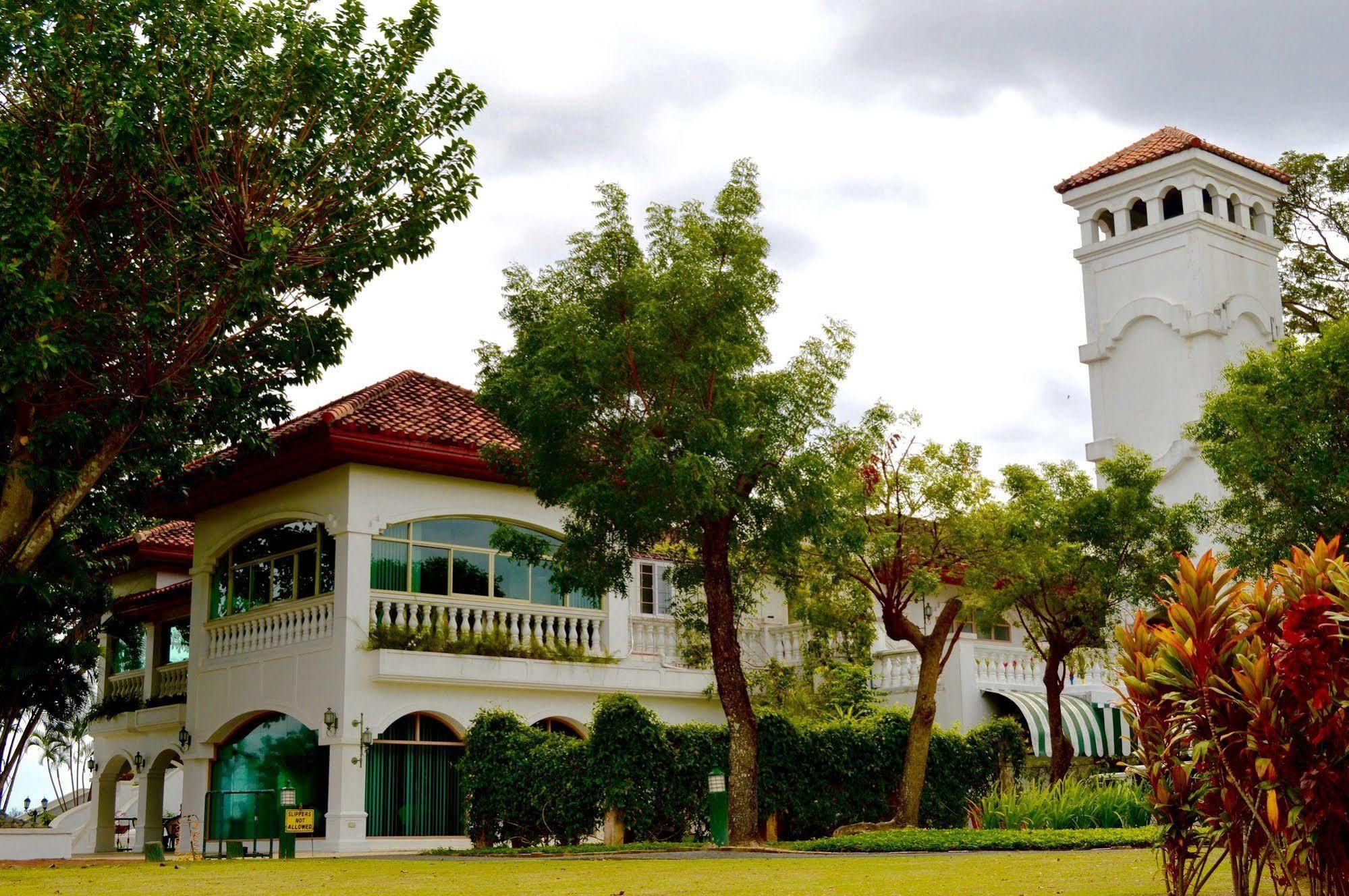 Luisita Central Park Hotel Tarlac City Eksteriør billede